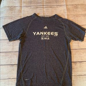 Adidas New York Yankees Youth XL Climalite Shirt